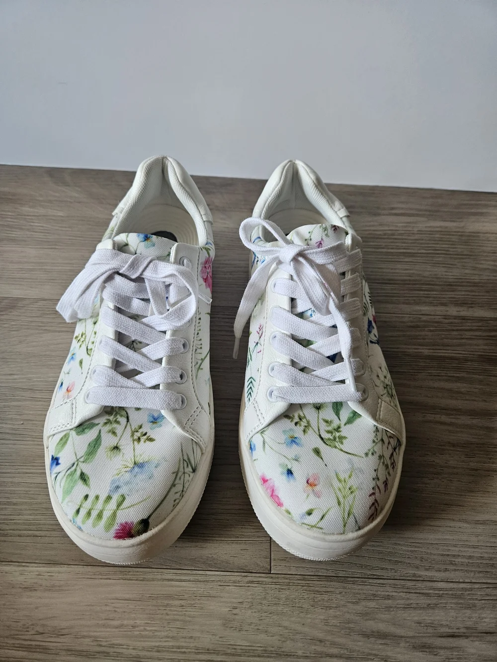 Floral Platform Sneakers Baretraps Nishelle Size 8